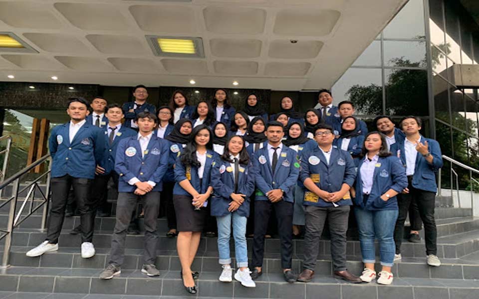Koneksi di Universitas Trisakti